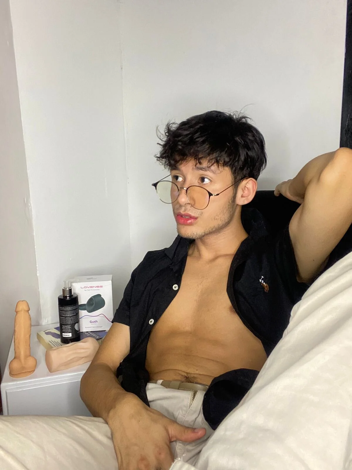 XXX Porn Photo of Nude dimitri_targaryen 6