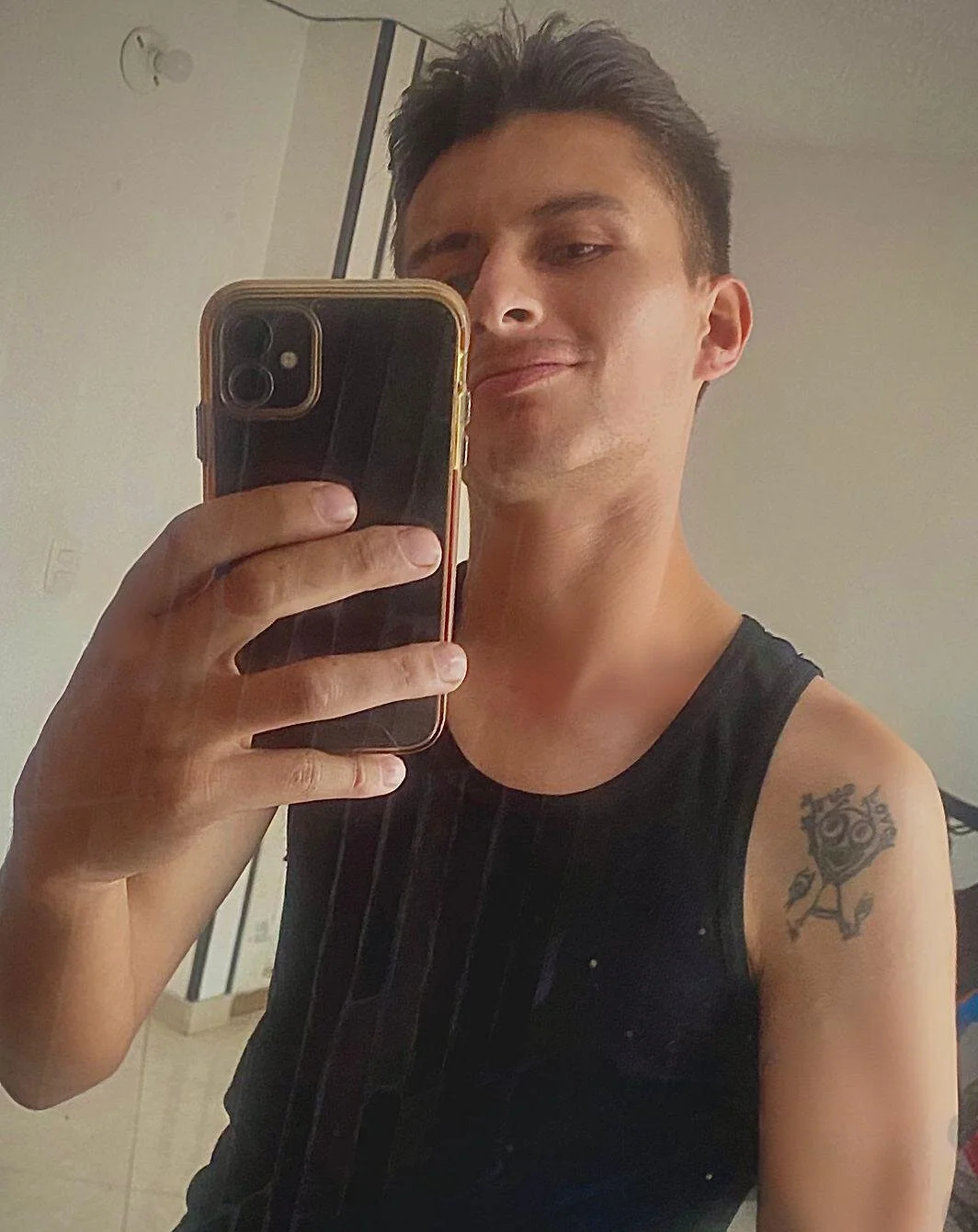 XXX Porn Photo of Nude andrew2199 4