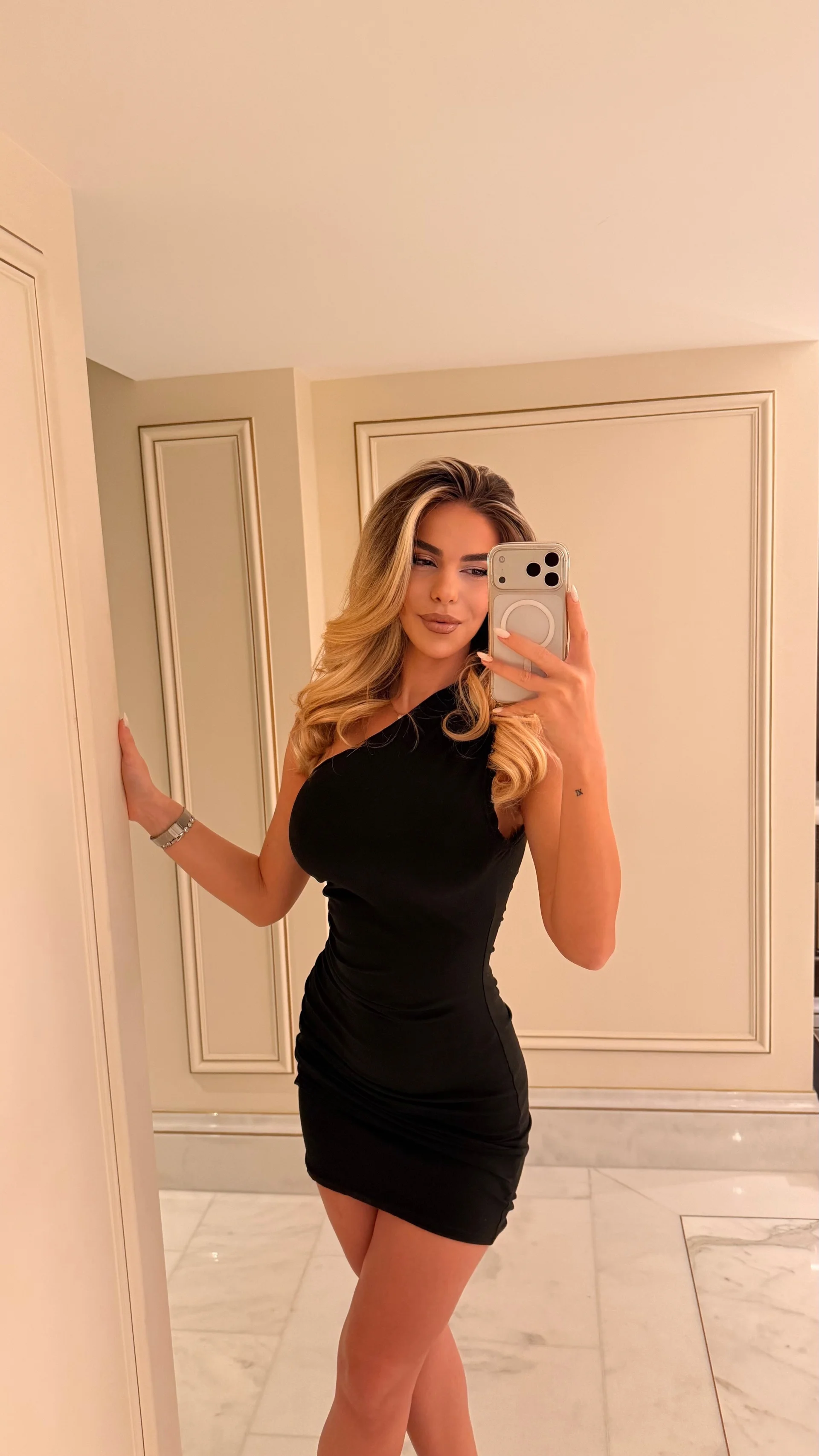 XXX Porn Photo of Nude ChloeVelvetx 33