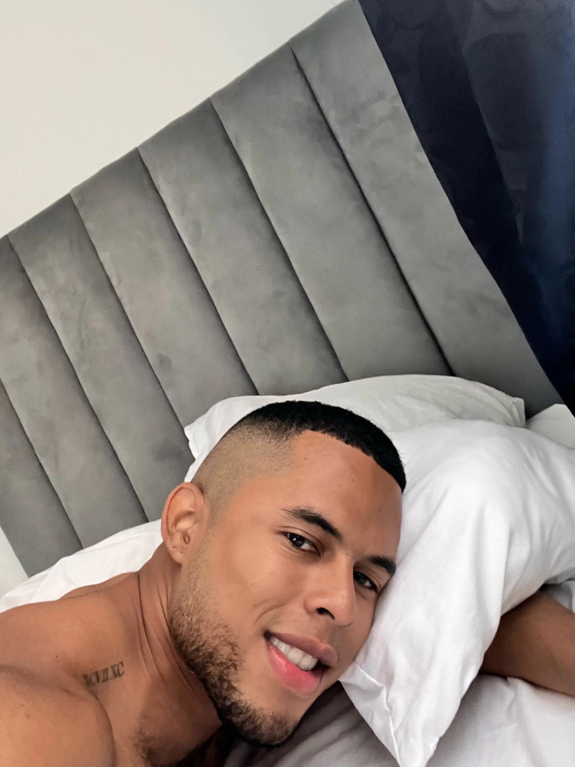 XXX Porn Photo of Nude ethan_brown_ 4