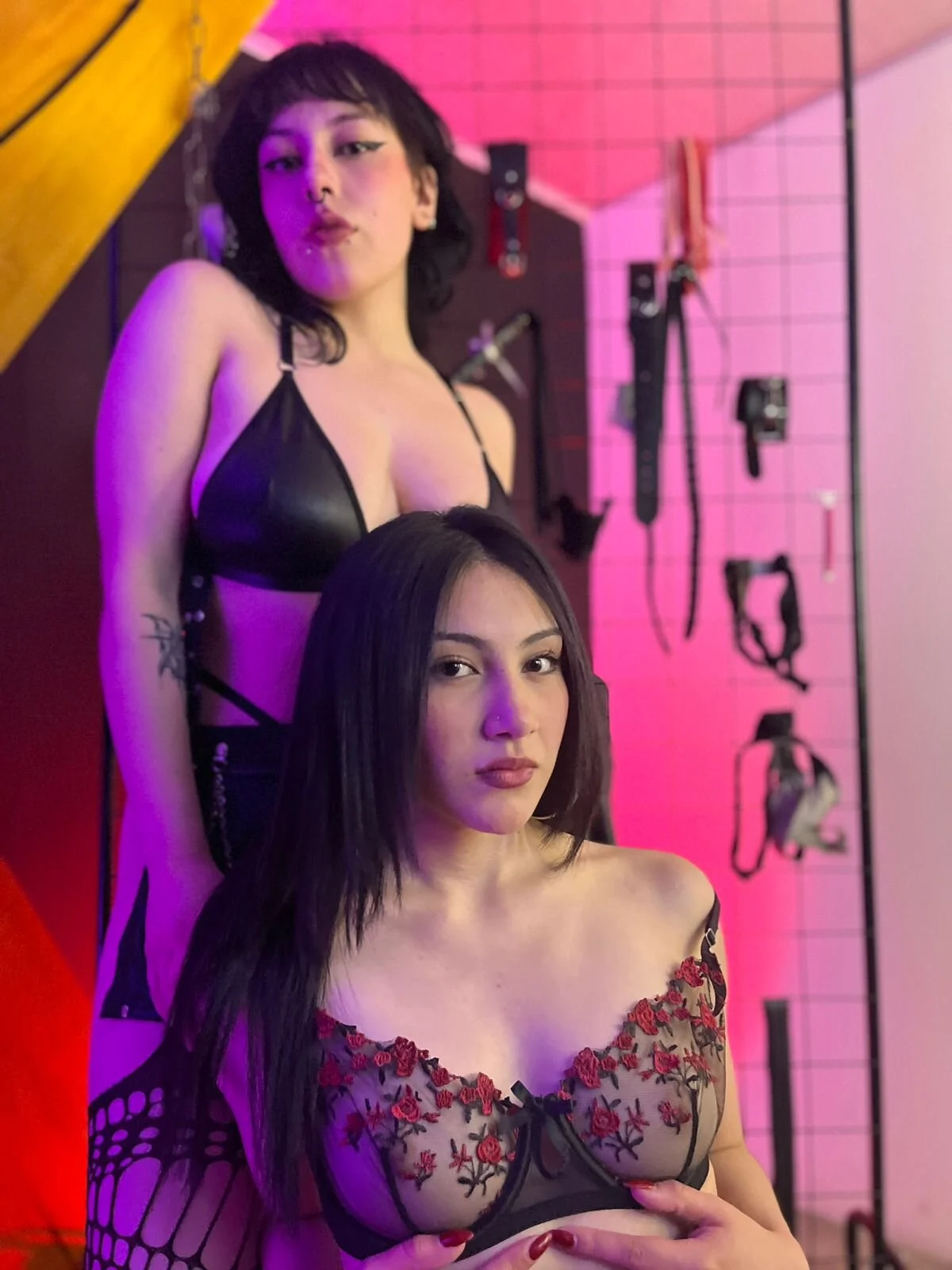 XXX Porn Photo of Nude mranii_queen_bdsm_ 4