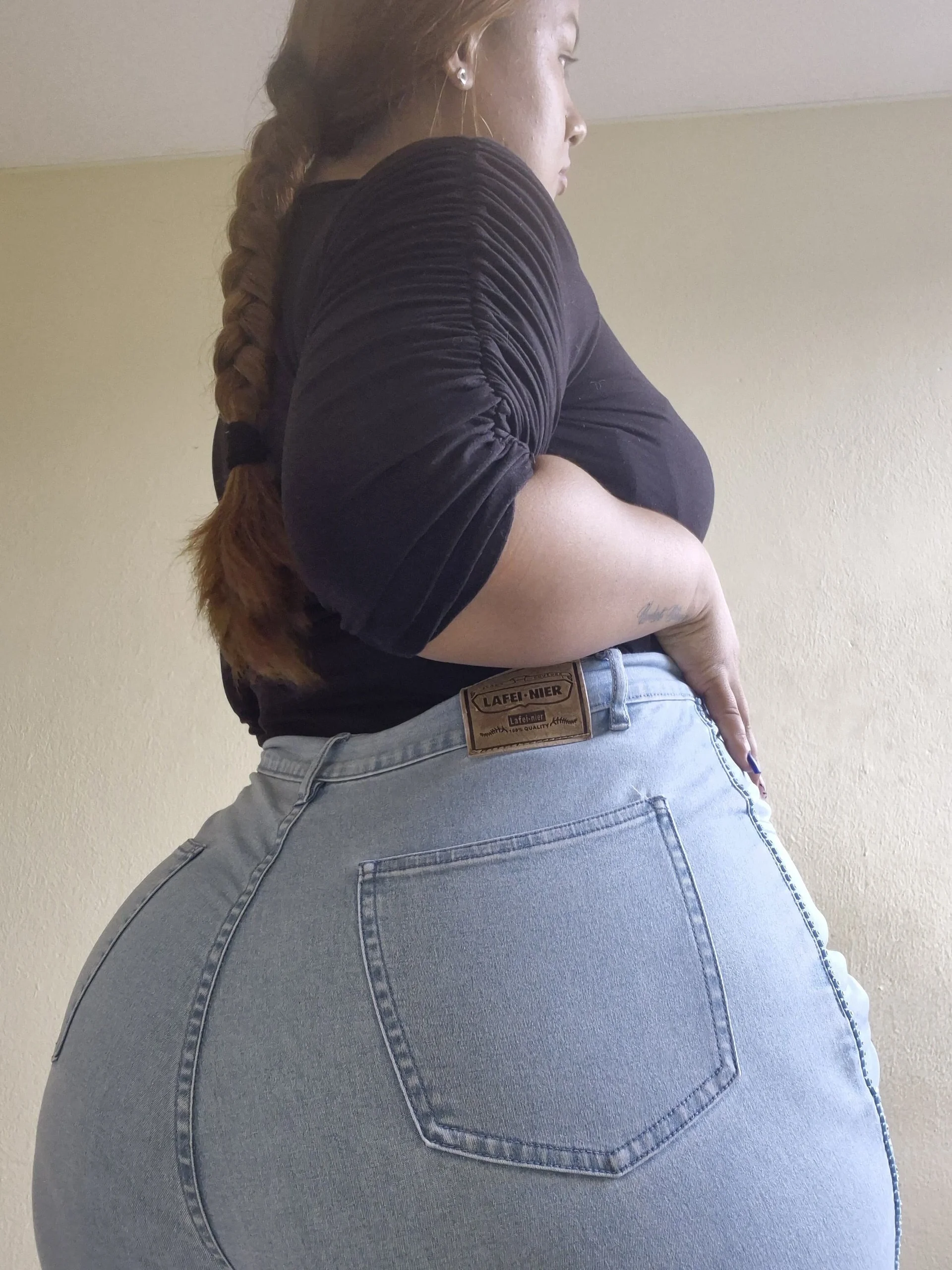 XXX Porn Photo of Nude Foxylisaflores 13