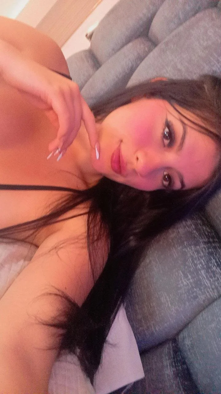 XXX Porn Photo of Nude Alice_Fg 4