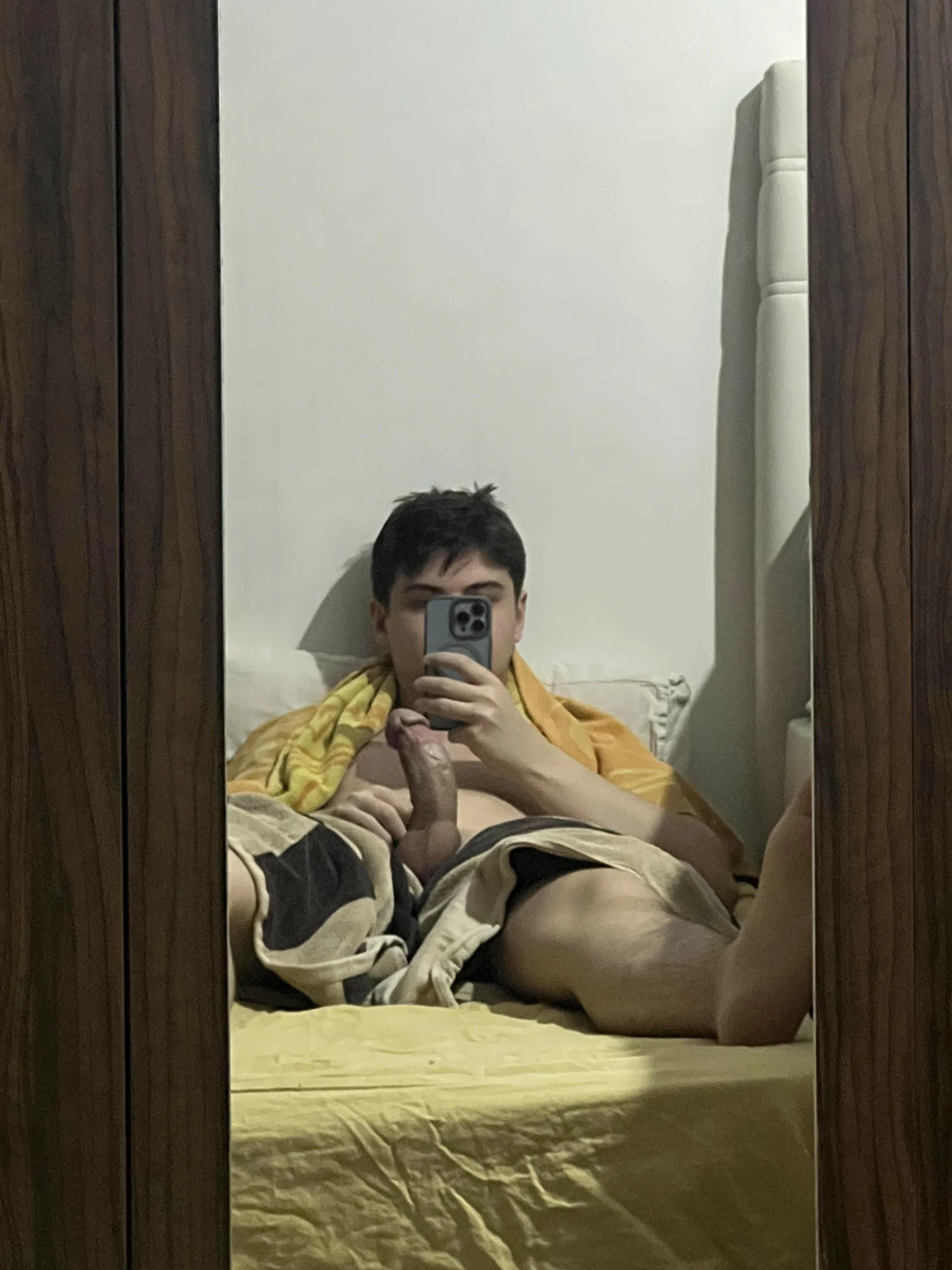 XXX Porn Photo of Nude hazel_boy 3