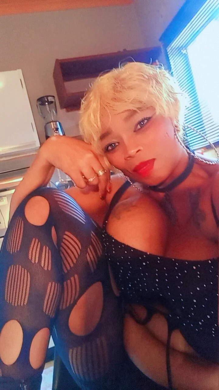 XXX Porn Photo of Nude Gucci_Bx 46
