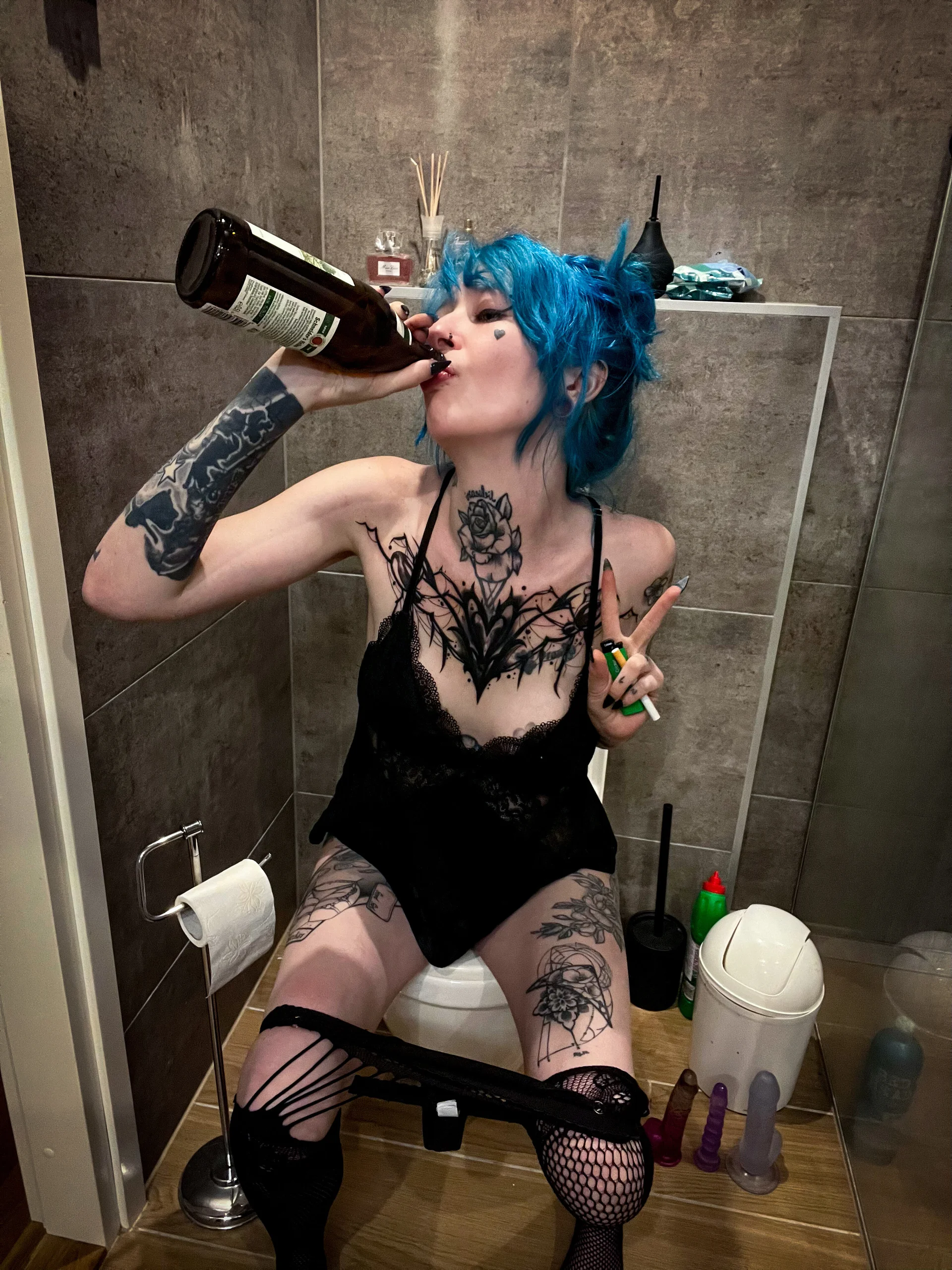XXX Porn Photo of Nude coyemoo 6