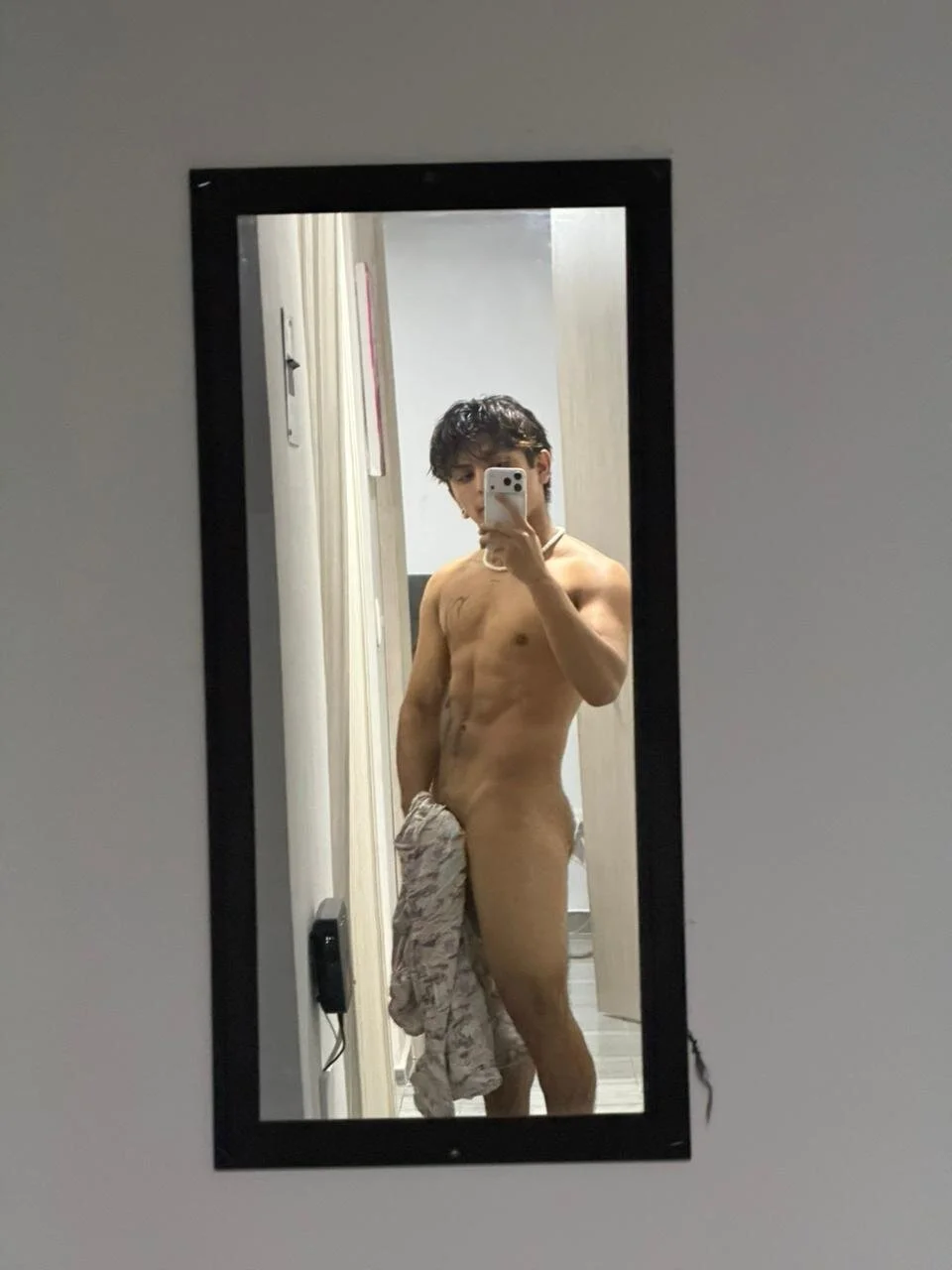 XXX Porn Photo of Nude dany_fans 8
