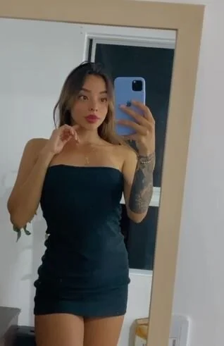 XXX Porn Photo of Nude AliceRoss0 3
