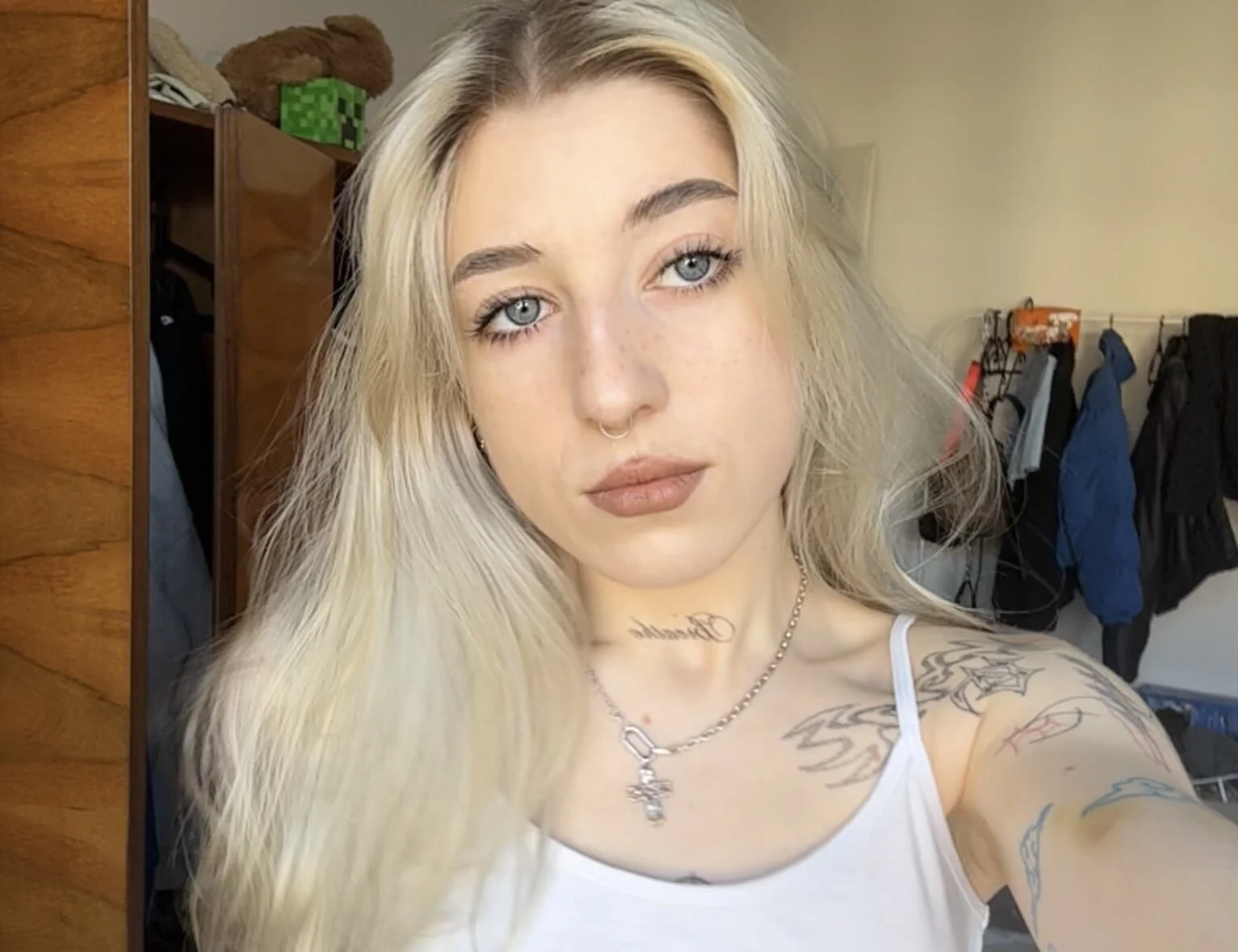 XXX Porn Photo of Nude EmmyWet 7