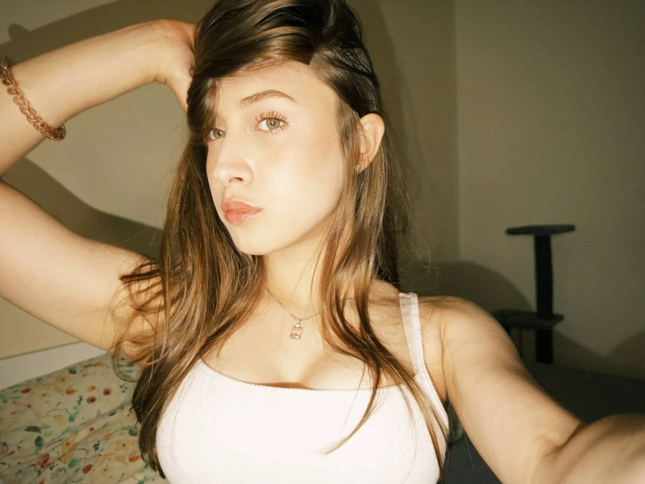 XXX Porn Photo of Nude AssumingPail 10