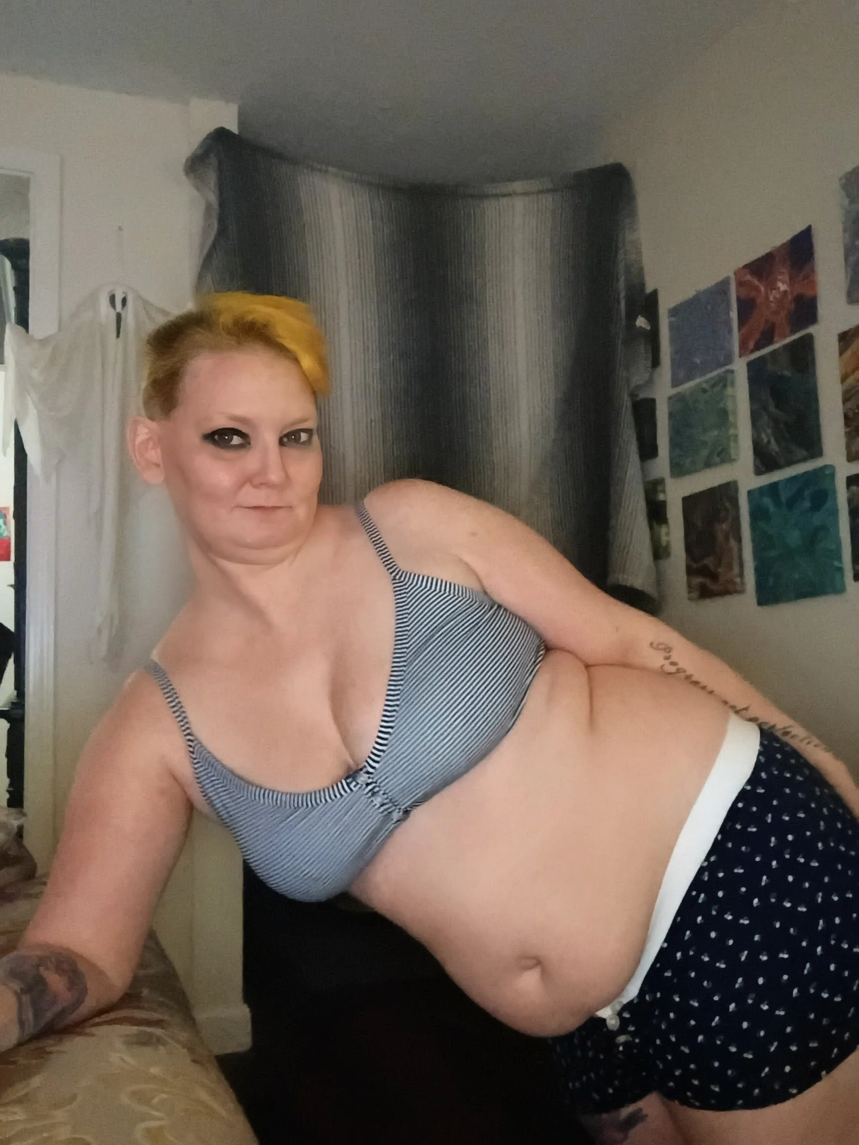 XXX Porn Photo of Nude Mellyjellygoddess420 11