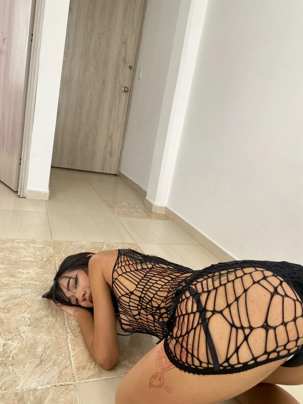 XXX Porn Photo of Nude London_rivers 5