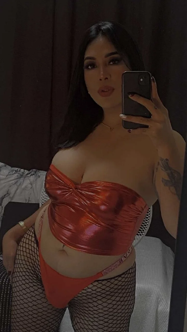 XXX Porn Photo of Nude DbigloadTs 1