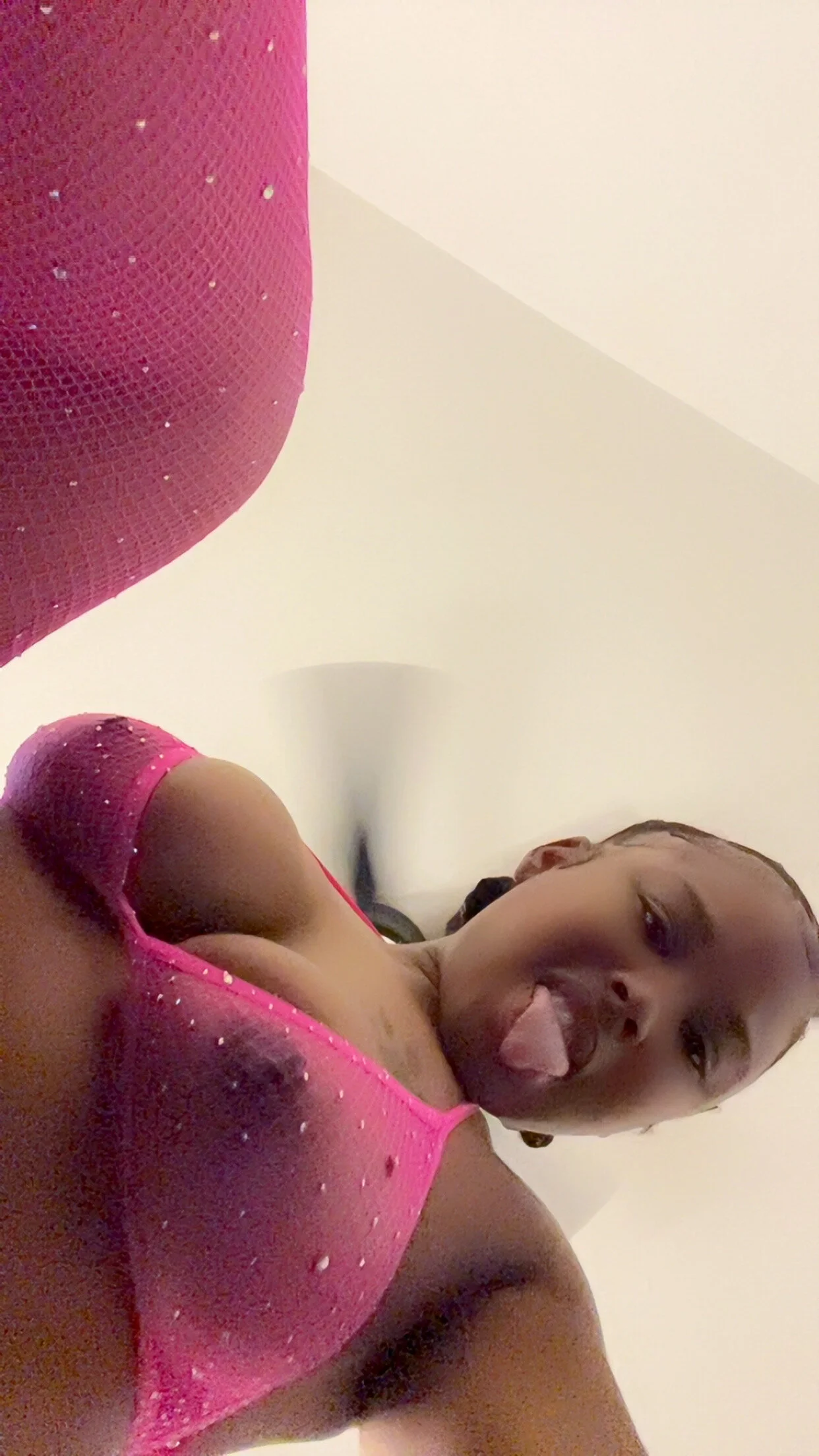 XXX Porn Photo of Nude NaomiLust90 22