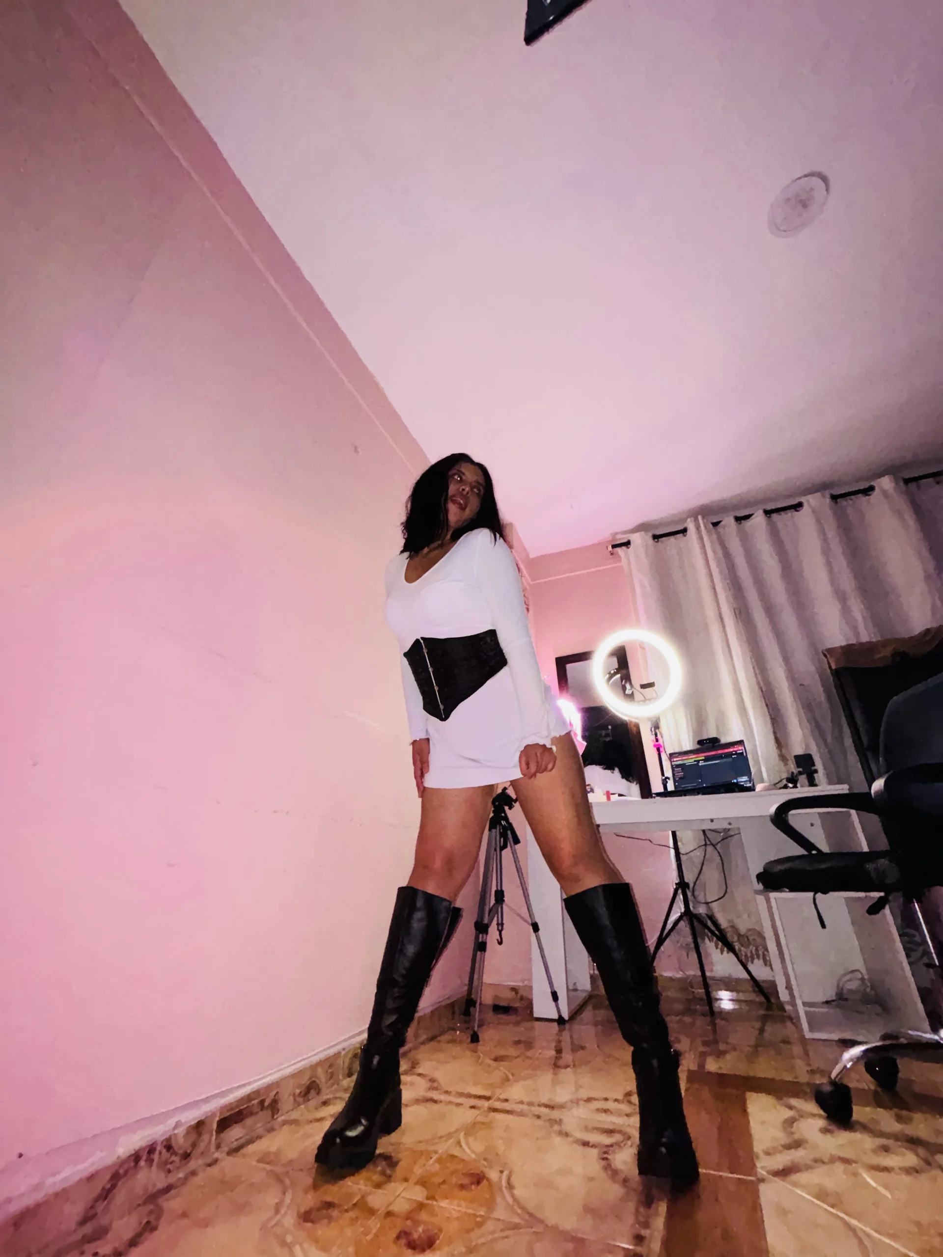 XXX Porn Photo of Nude byanabrown 129