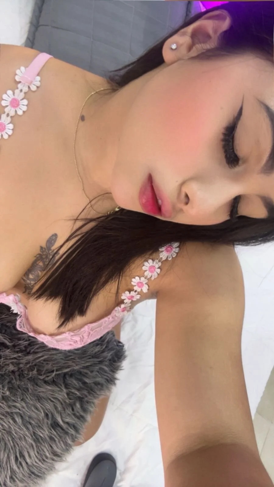 XXX Porn Photo of Nude NicolMillerr_ 15