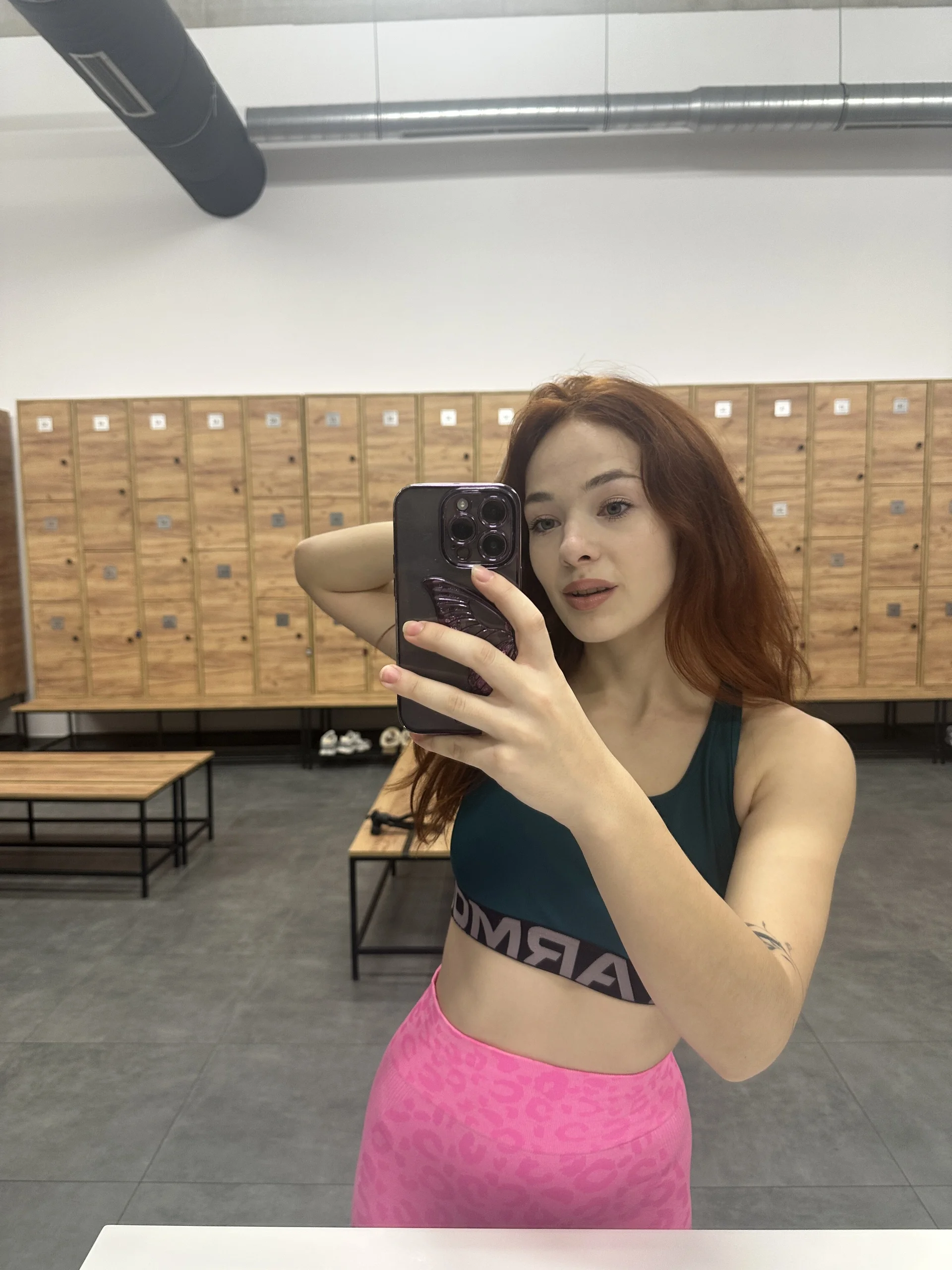 XXX Porn Photo of Nude MiaRouge 69