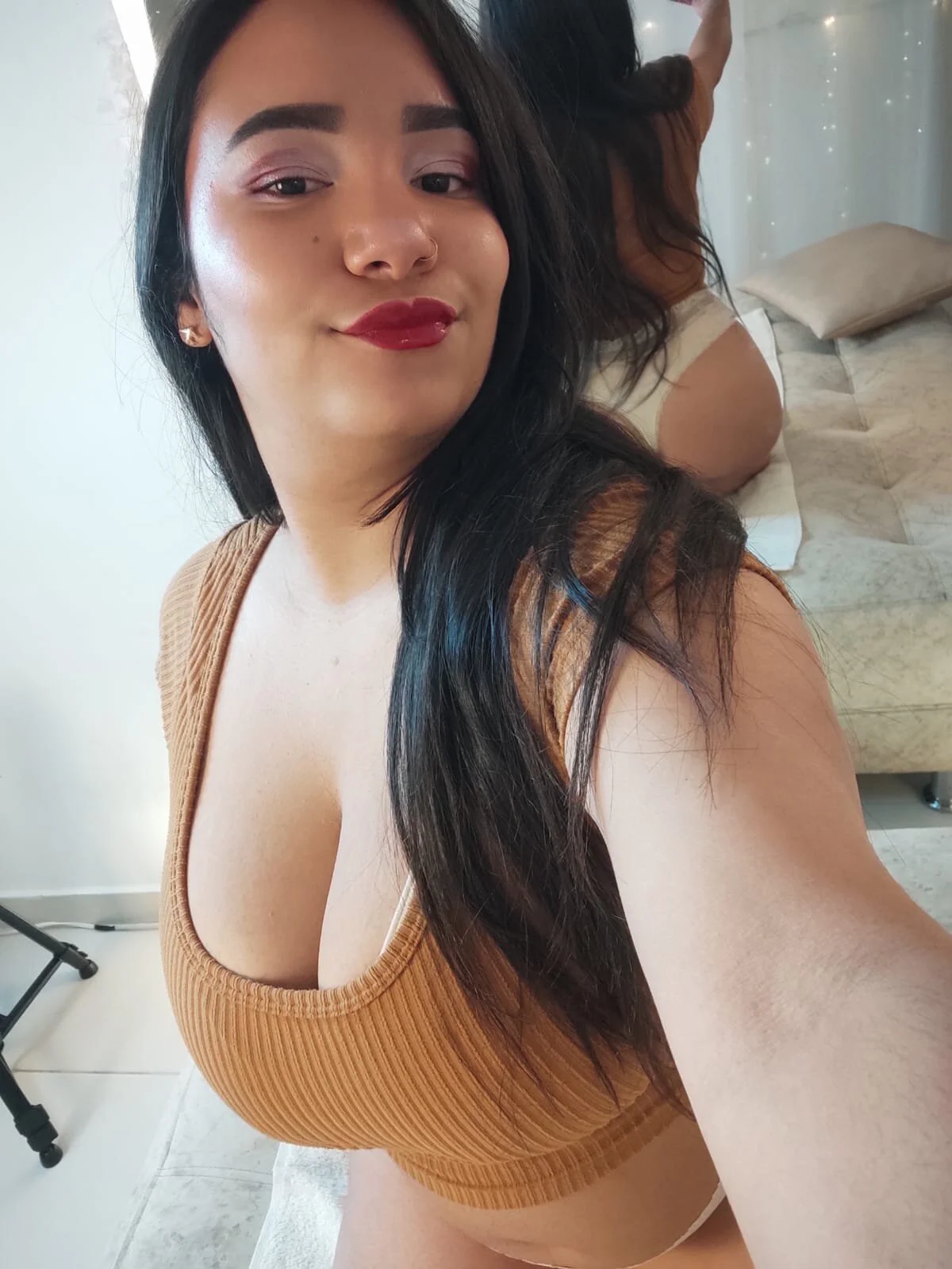 XXX Porn Photo of Nude soffi_joness23 9