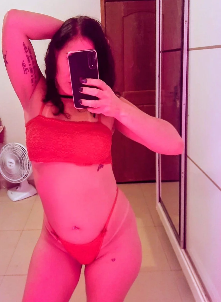 XXX Porn Photo of Nude mellzinhacasada 5