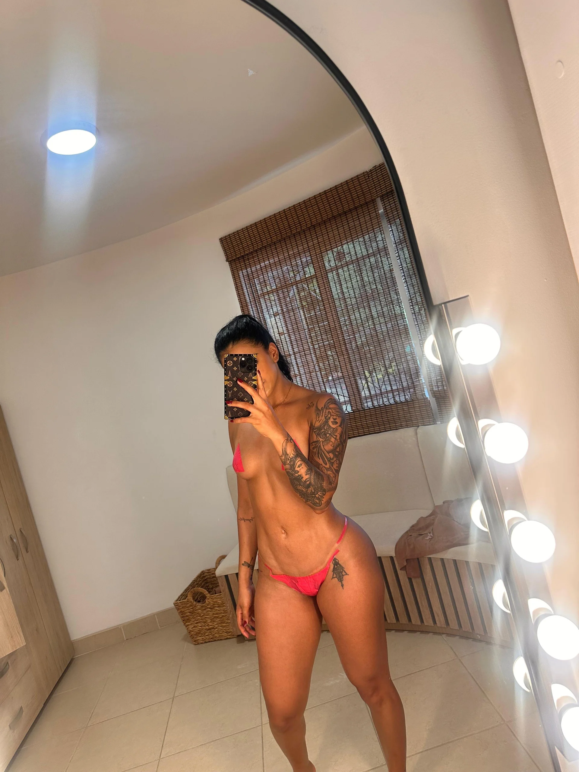 XXX Porn Photo of Nude Scarleth6 150