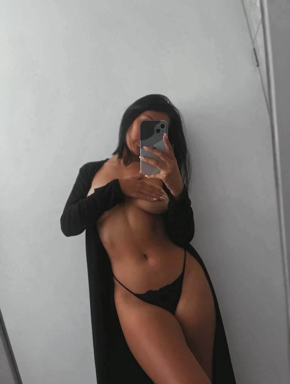 XXX Porn Photo of Nude your_khloe 39