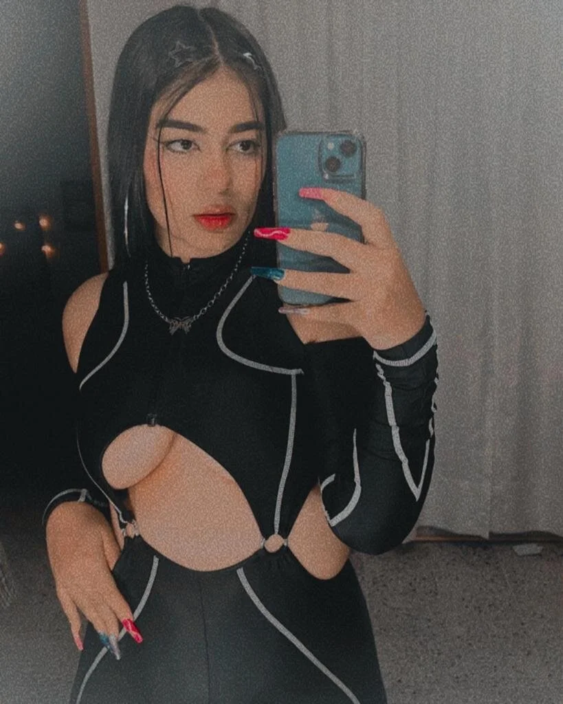 XXX Porn Photo of Nude Antonella_ro 4