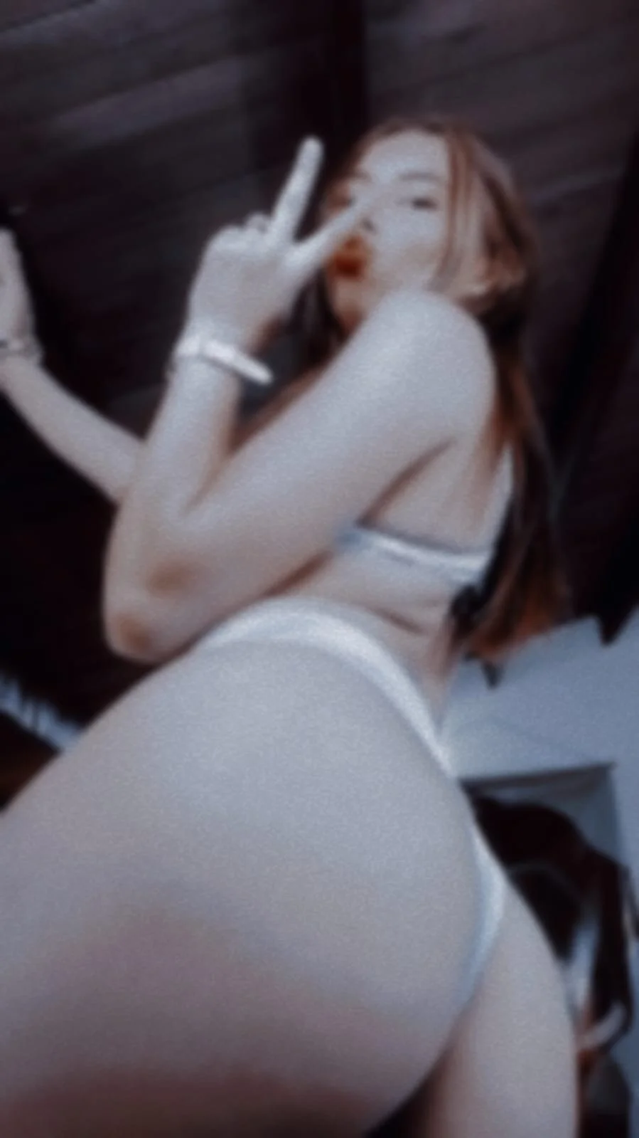 LuluKiss_