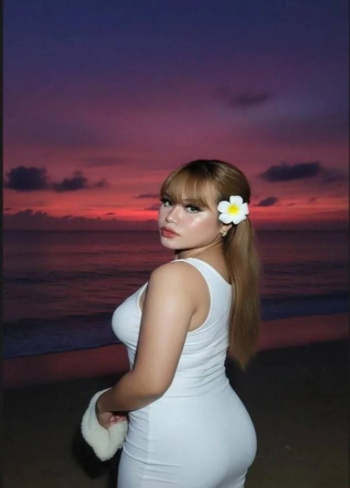 XXX Porn Photo of Nude xHugeHarleySelfsuckerx 12