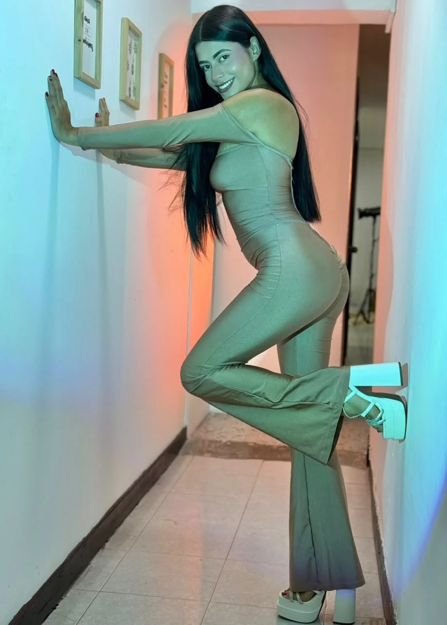 XXX Porn Photo of Nude Zohey_Wild 18