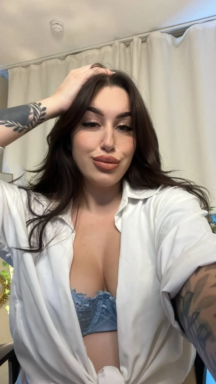 XXX Porn Photo of Nude VikiDemini 7