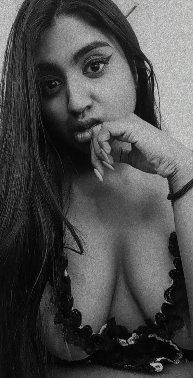 XXX Porn Photo of Nude Delilah_Blazee 16