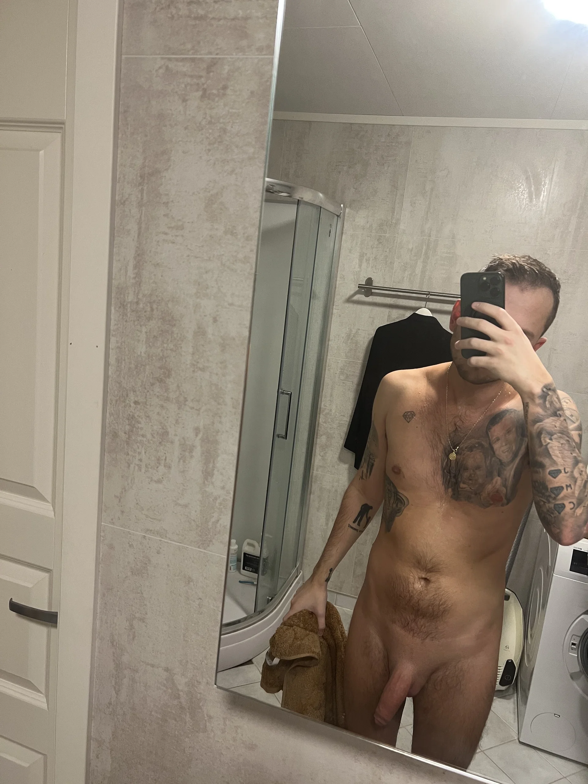 XXX Porn Photo of Nude thehornyguy97 3