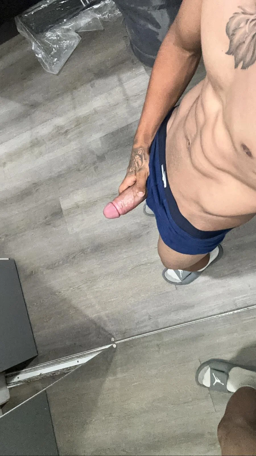 XXX Porn Photo of Nude sendfer 1