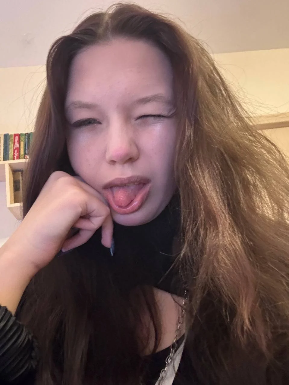 XXX Porn Photo of Nude PunyKnee 9