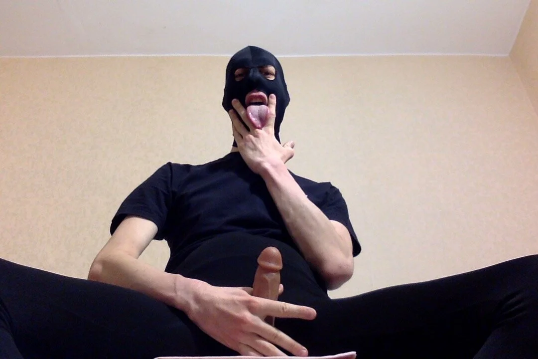 XXX Porn Photo of Nude HandsomeAlfie 8