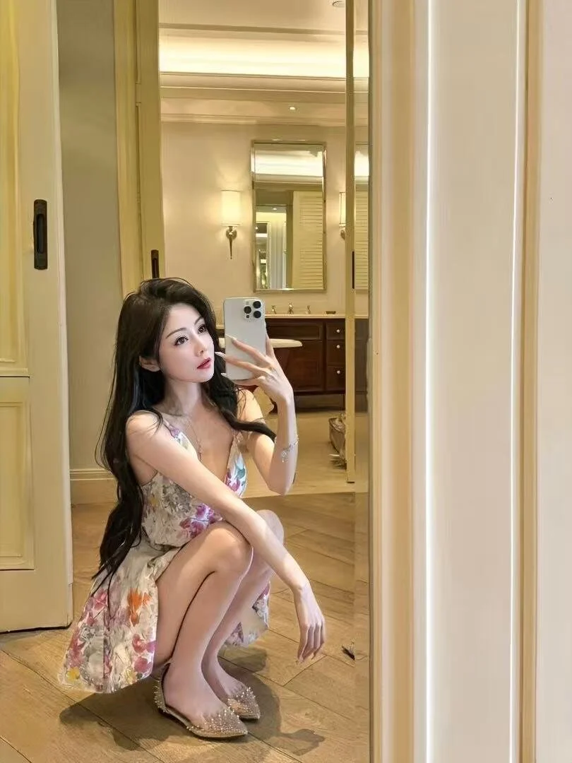 XXX Porn Photo of Nude honeypeach666 6
