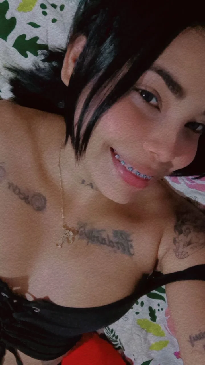 XXX Porn Photo of Nude wild_little_bitch2026_x 3