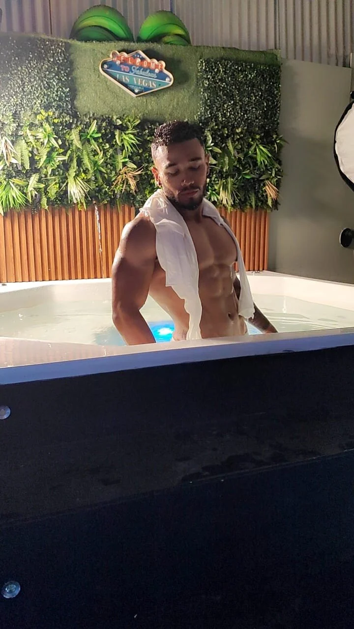 XXX Porn Photo of Nude bruno_miller_ 21