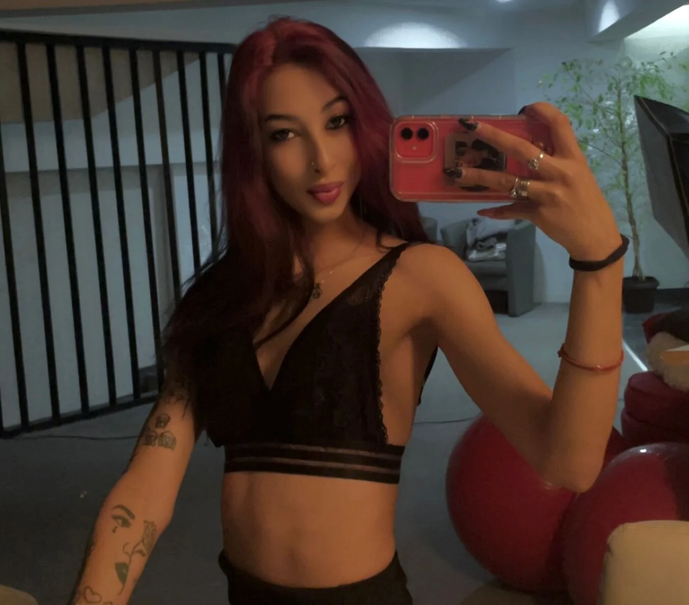 XXX Porn Photo of Nude VannyFoxx 17