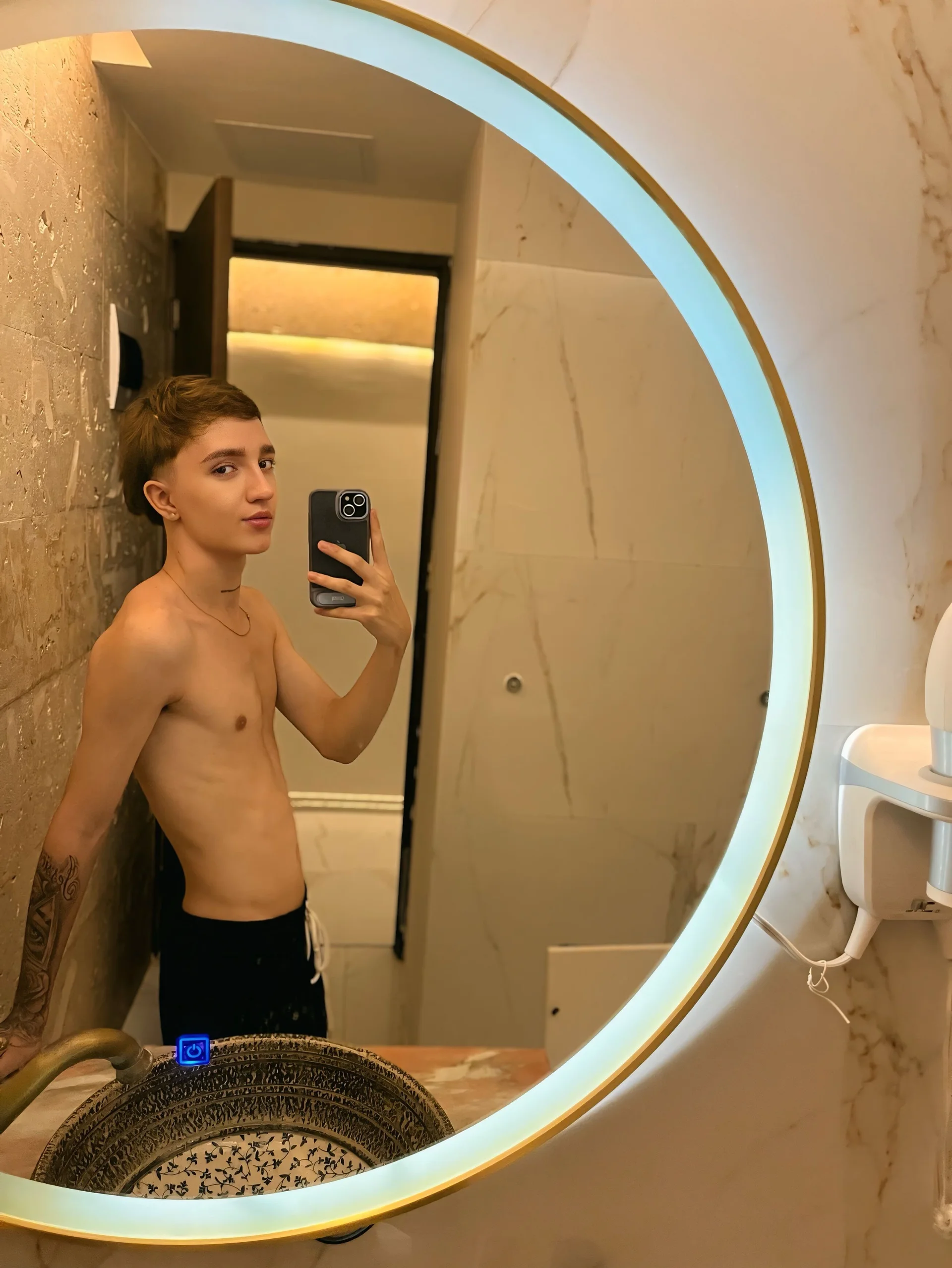 XXX Porn Photo of Nude jeremy_salvatore 2