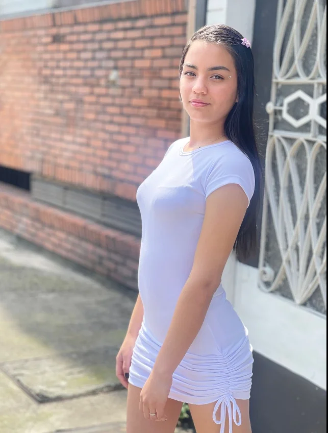 XXX Porn Photo of Nude Ariel_Zeo1 3