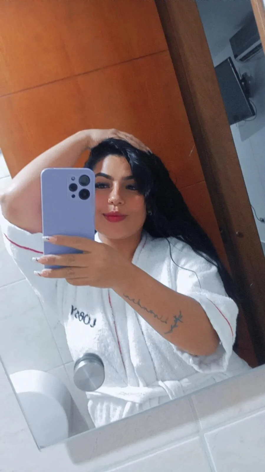 XXX Porn Photo of Nude kiana_cream 192