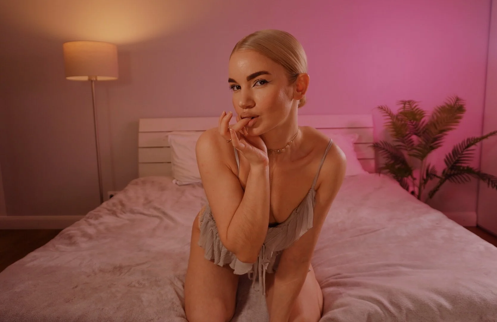 XXX Porn Photo of Nude pantykrist 4