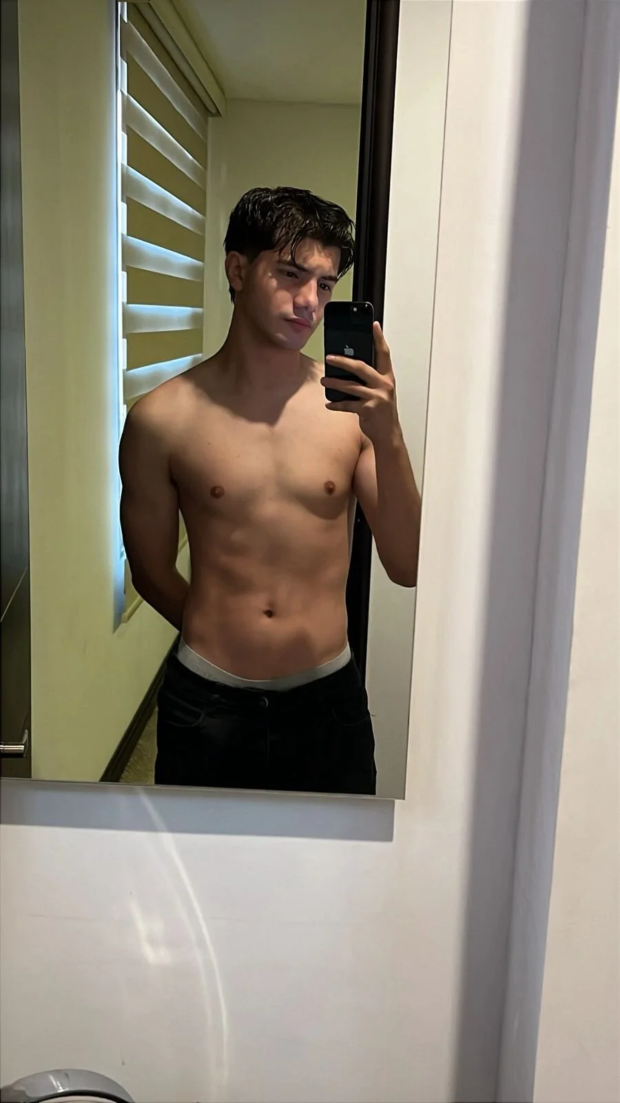 XXX Porn Photo of Nude kyron__jobs 12