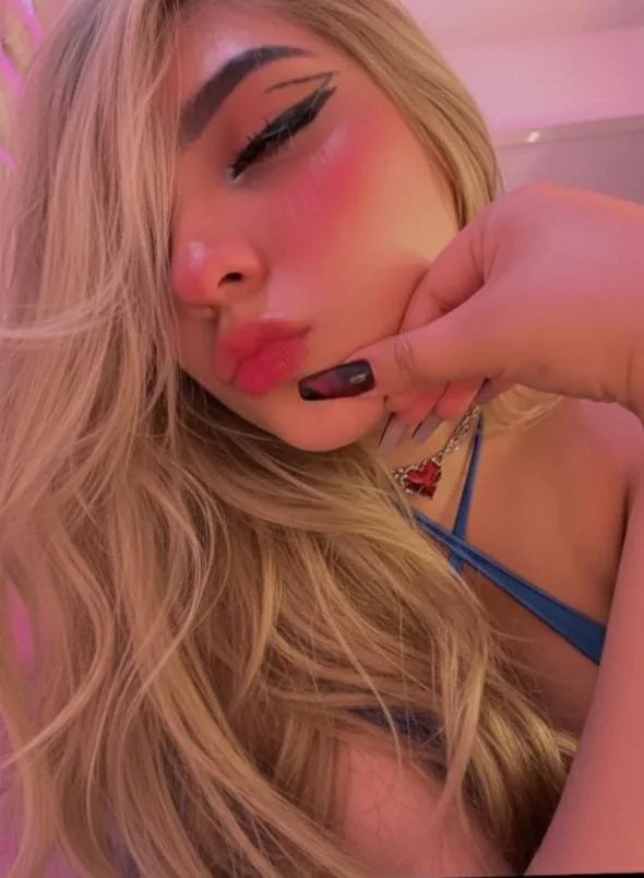XXX Porn Photo of Nude Salem_skyler_ 32