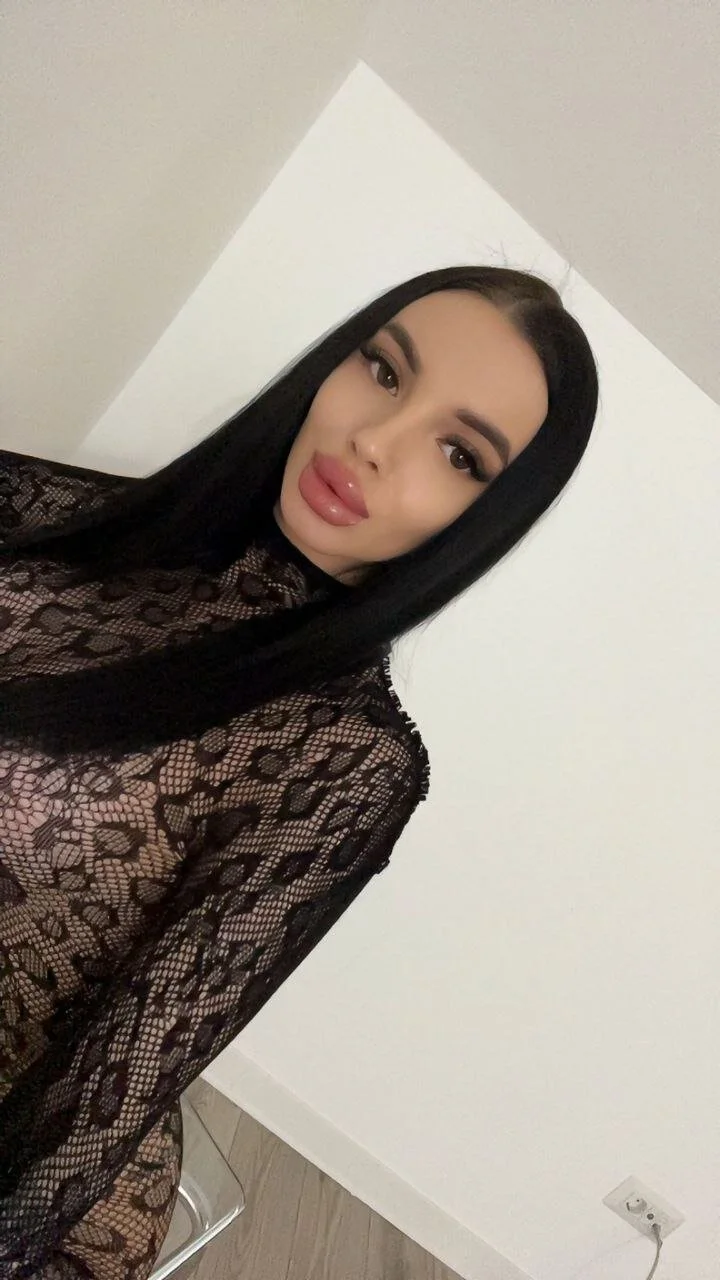 XXX Porn Photo of Nude VelmaEvans 2