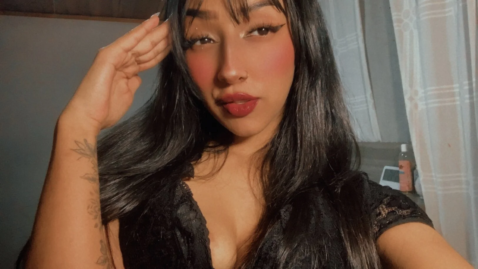 XXX Porn Photo of Nude lunamilkarias 4