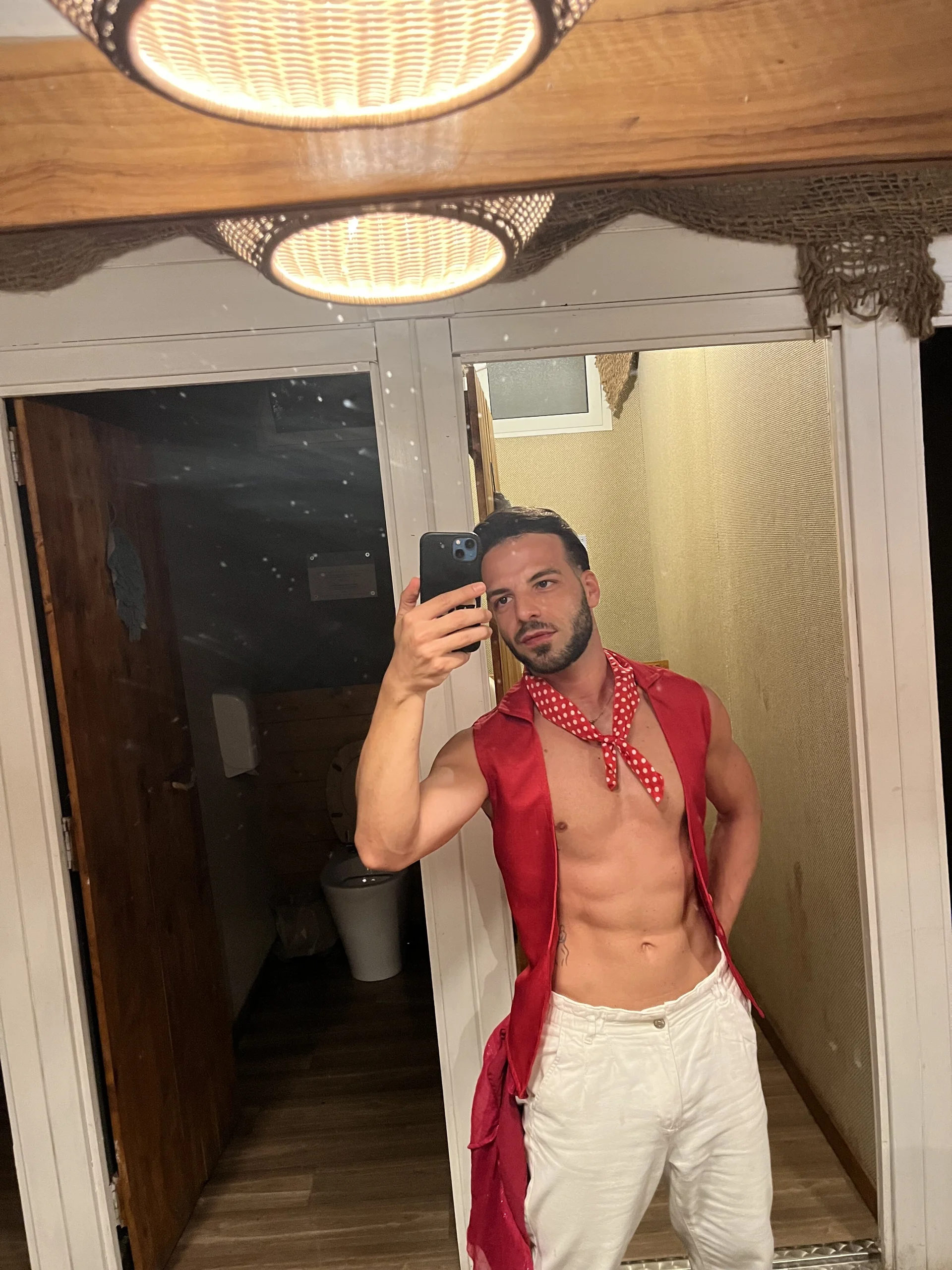 XXX Porn Photo of Nude Roberto081www 4