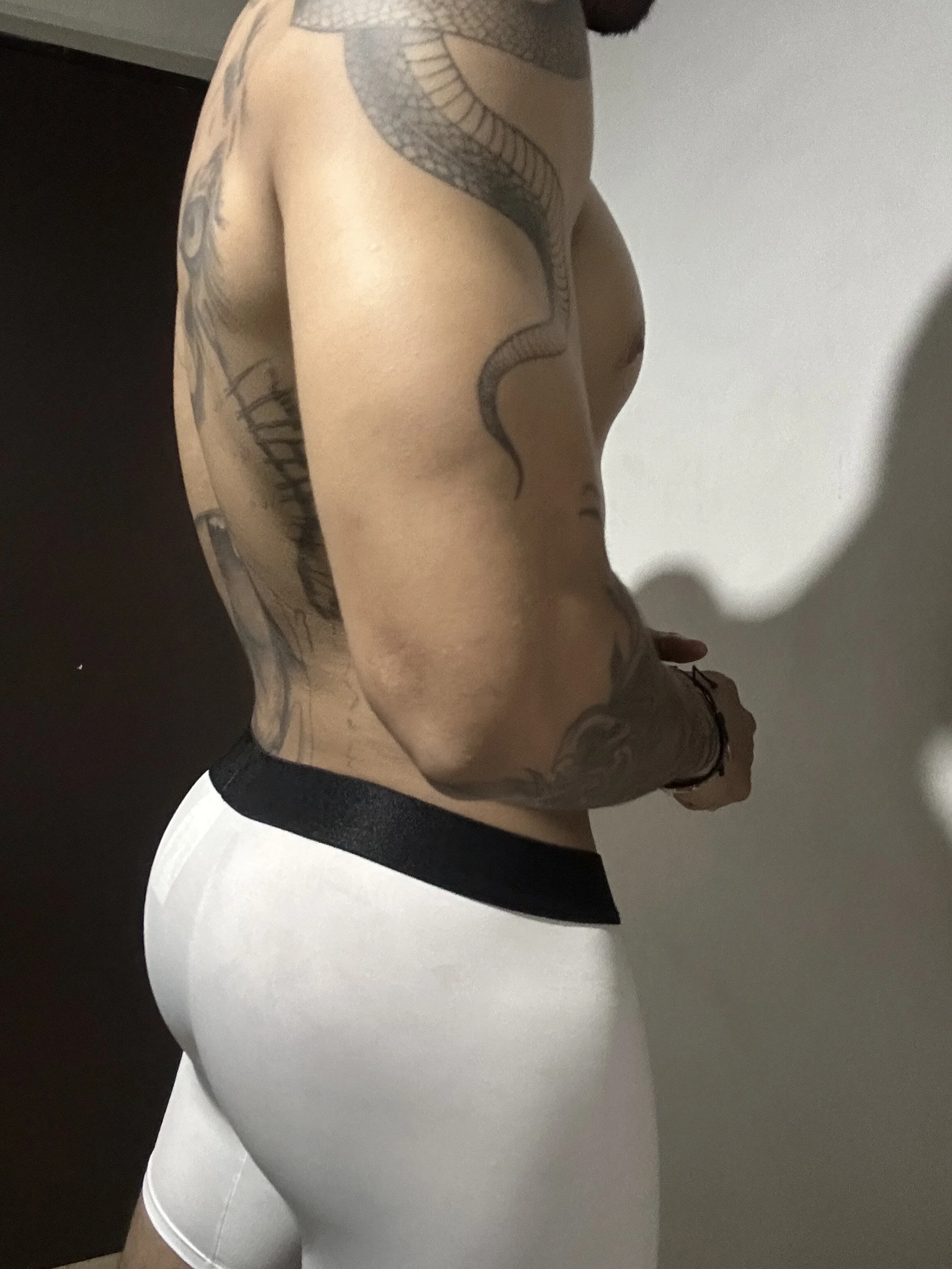 XXX Porn Photo of Nude Hendry_ 6