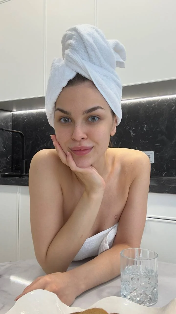 XXX Porn Photo of Nude Sofa_01 7